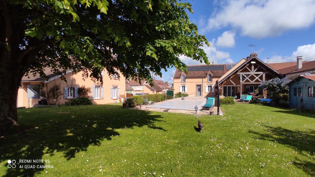 Atelier Des Sens 89 Bed & Breakfast Evry  Eksteriør bilde
