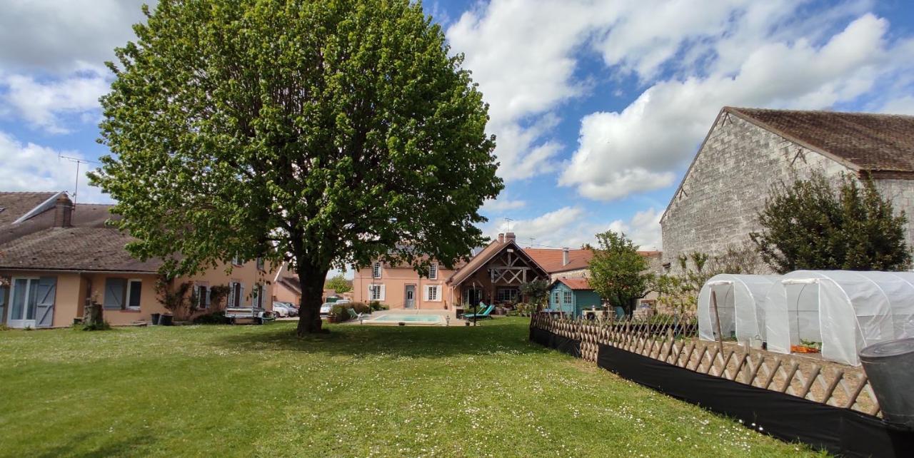 Atelier Des Sens 89 Bed & Breakfast Evry  Eksteriør bilde