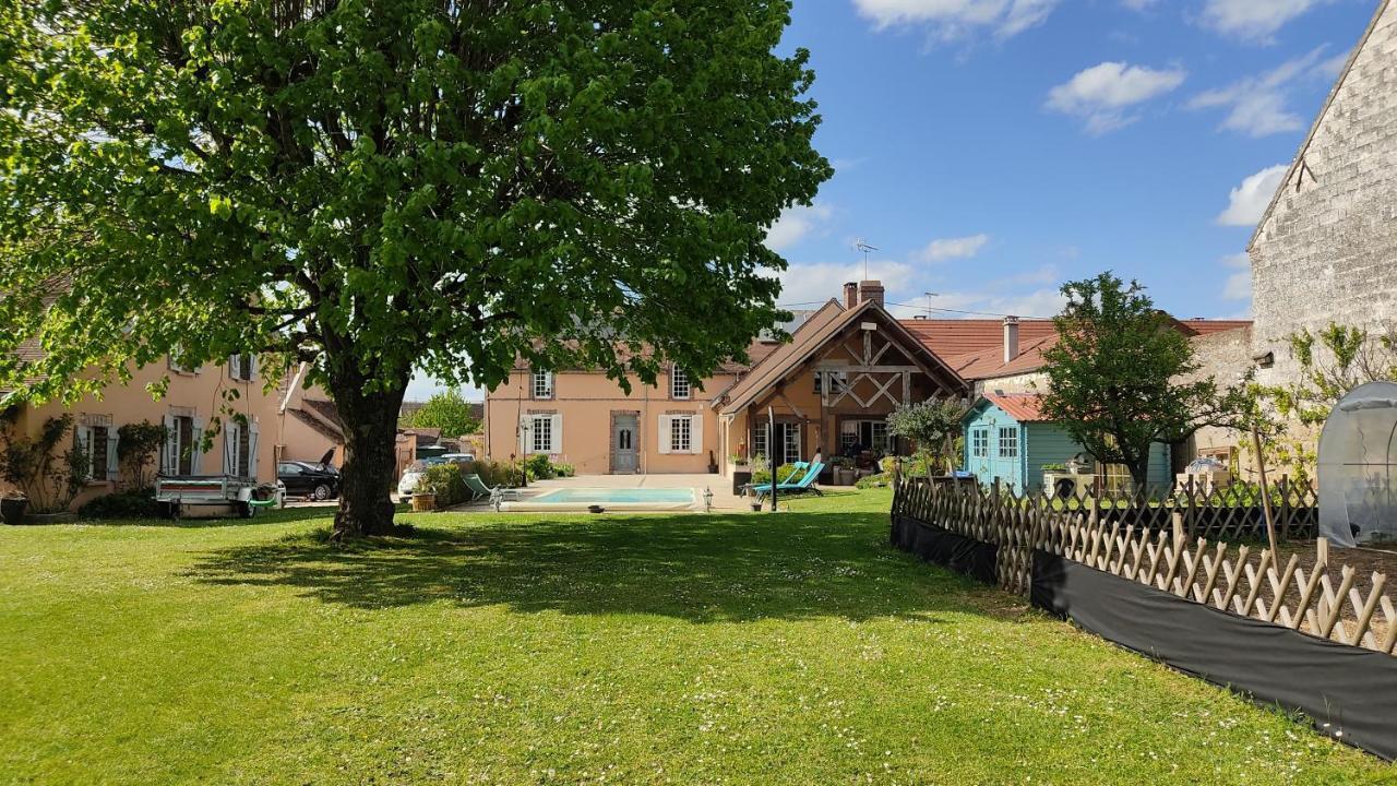 Atelier Des Sens 89 Bed & Breakfast Evry  Eksteriør bilde