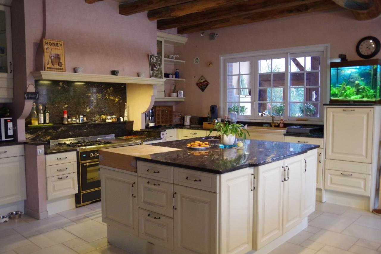 Atelier Des Sens 89 Bed & Breakfast Evry  Eksteriør bilde