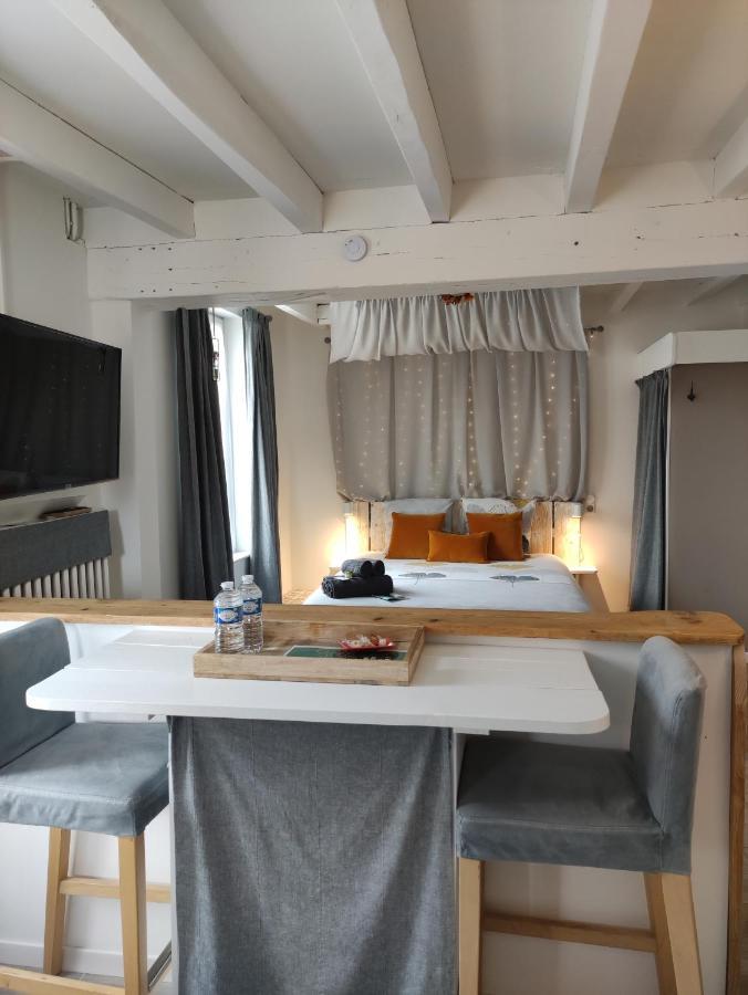 Atelier Des Sens 89 Bed & Breakfast Evry  Eksteriør bilde