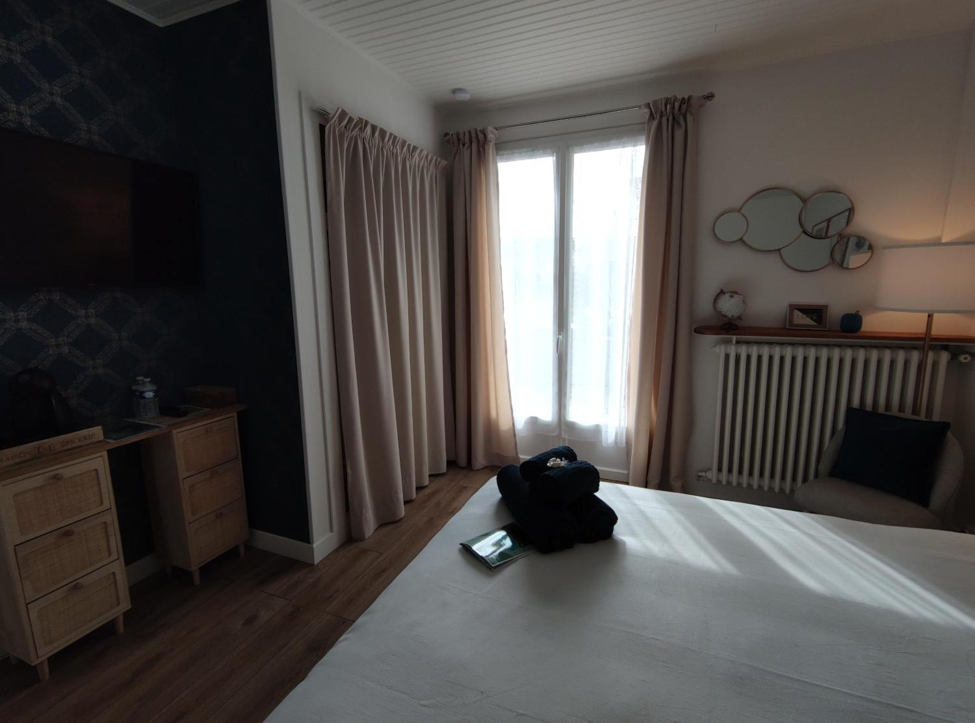 Atelier Des Sens 89 Bed & Breakfast Evry  Rom bilde
